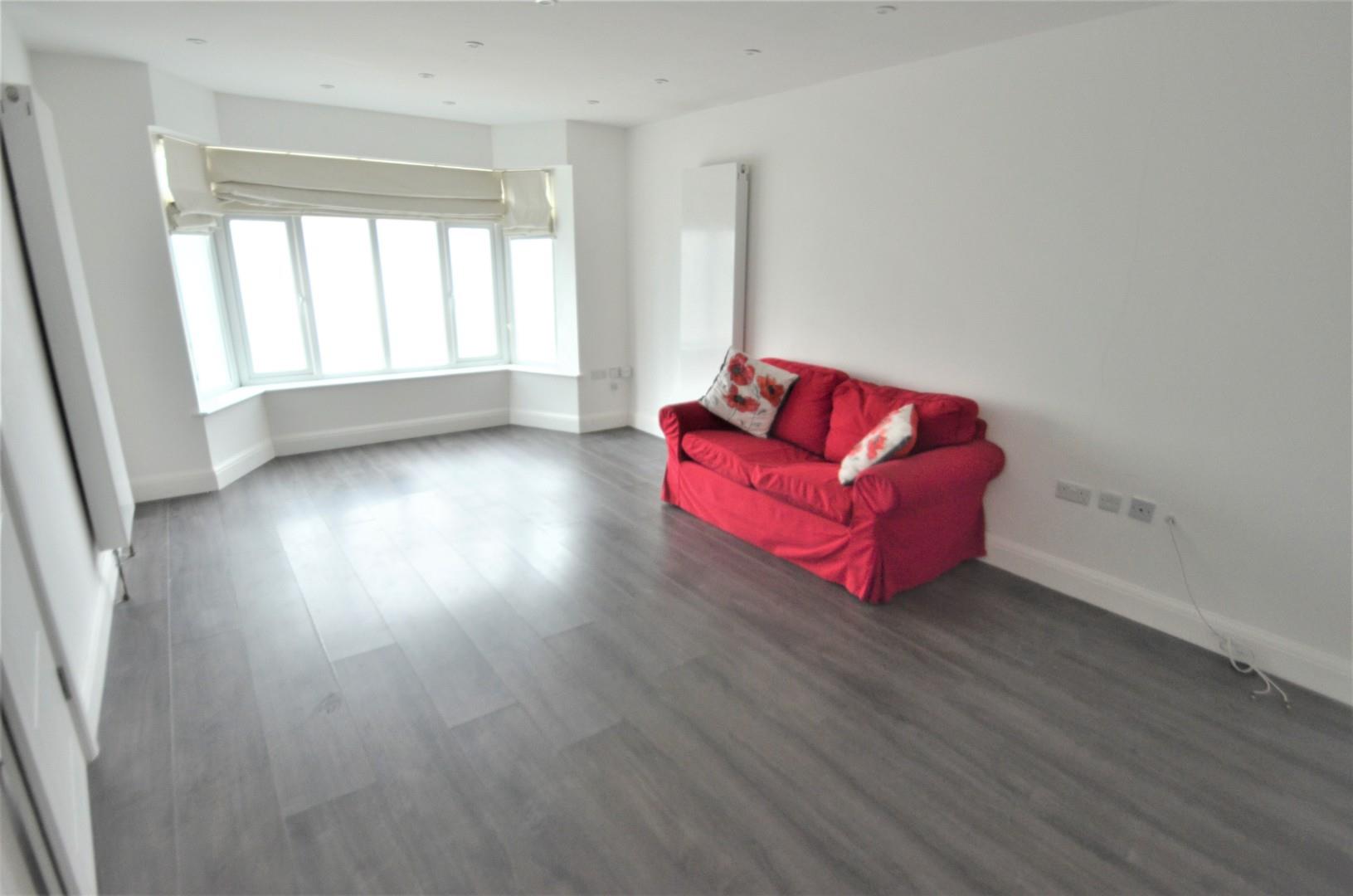 Edgwarebury Lane, Edgware